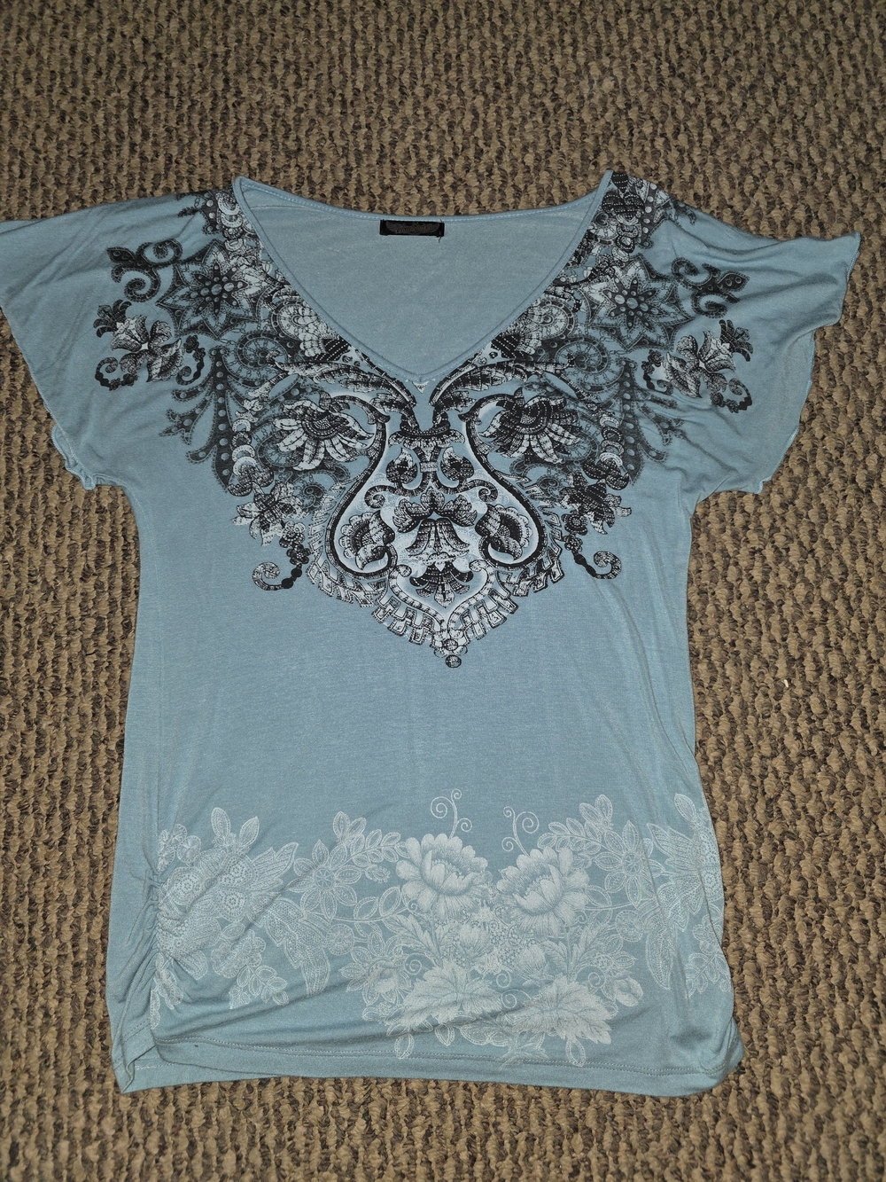 Y2k Vanilla Sugar Women's V-Neck Embellished Floral Tee - Light Blue